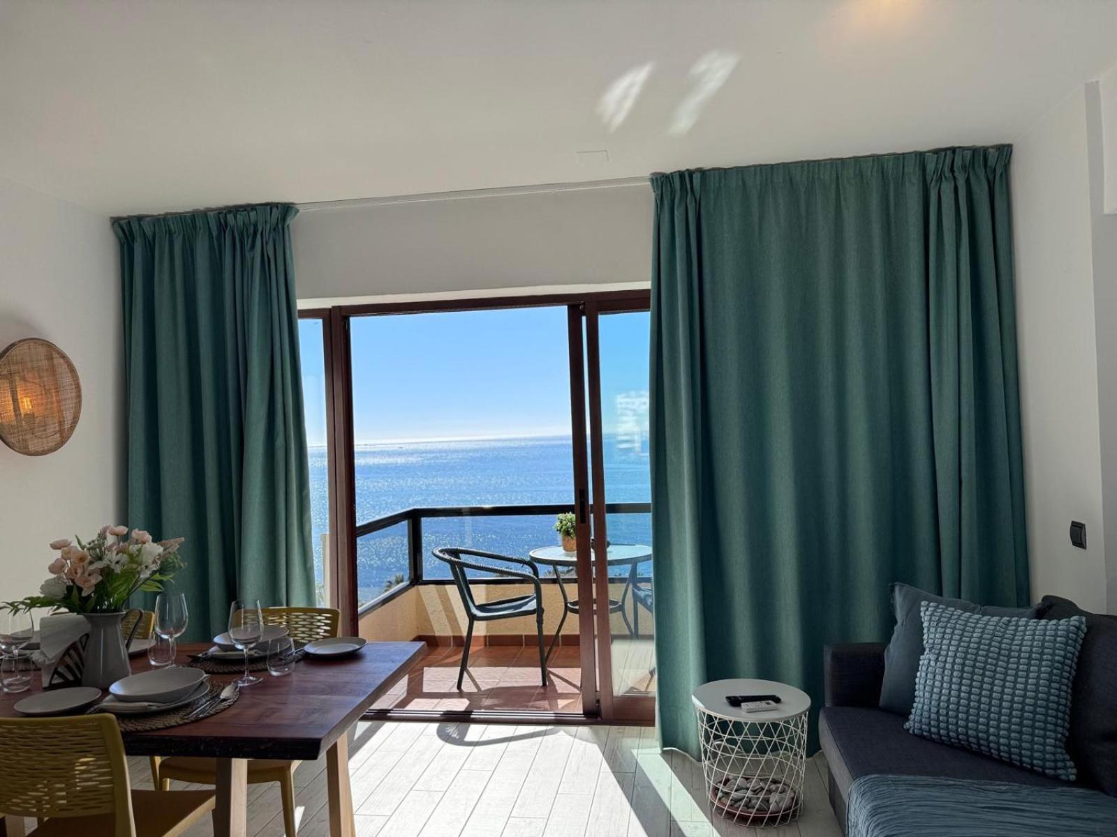 Aloha Playa Studio Sea Views Benalmadena Luaran gambar